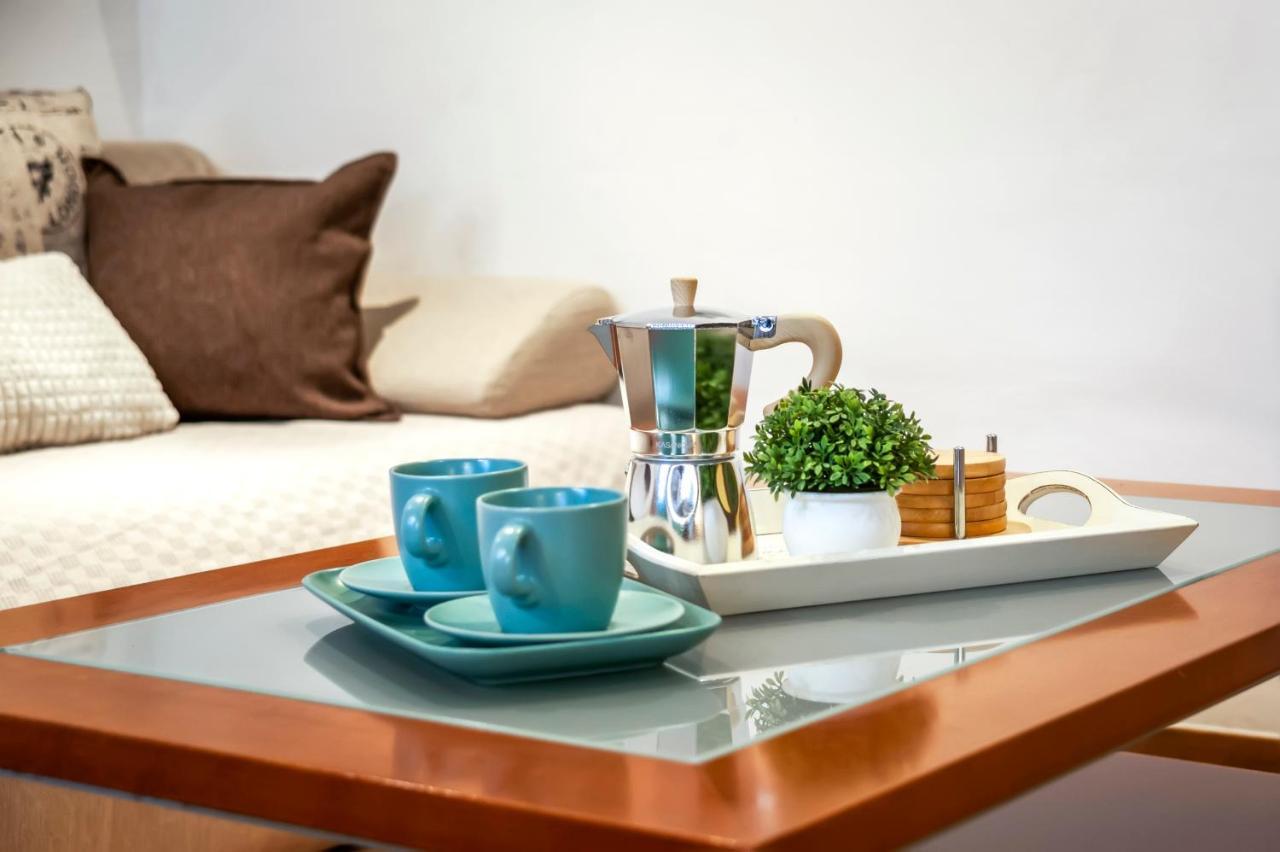Ap Downtown Apartment Ровин Екстериор снимка